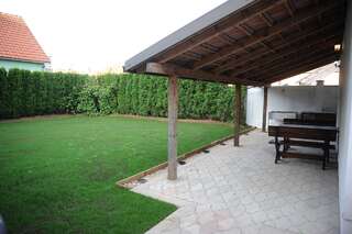 Апартаменты Apartments Erakovic Никшич Апартаменты с видом на сад-3